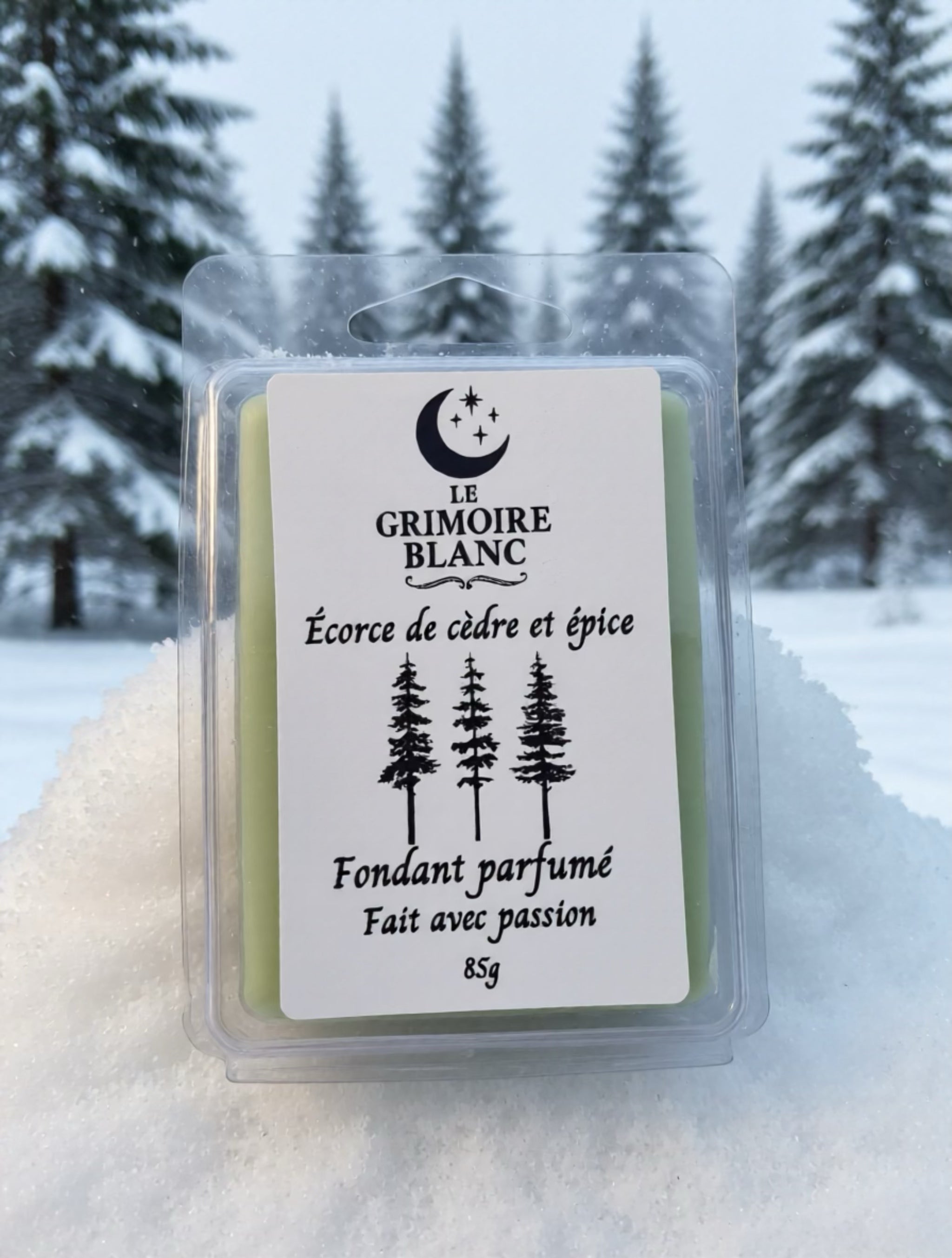 Écorce de cèdre et épice